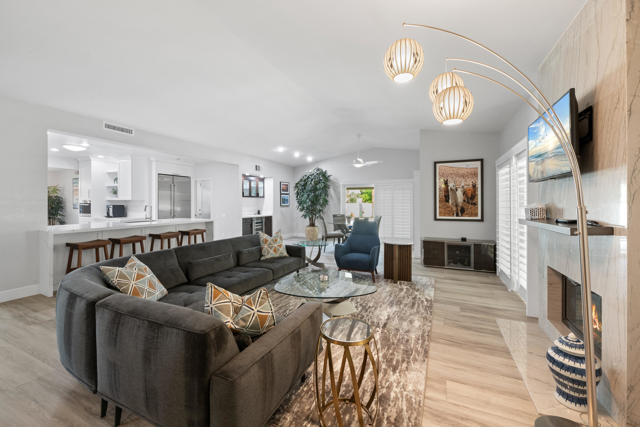 39060 Kilimanjaro Court, Palm Desert CA: https://media.crmls.org/mediaz/83c81f96-19f0-466a-aea6-2fd5bfc876a6.jpg