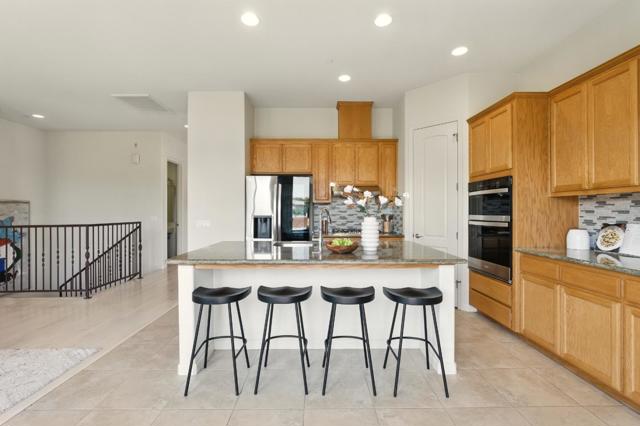 23022 Palazzo Del Kayla, Hayward CA: https://media.crmls.org/mediaz/83c873a4-b6f3-44f6-894f-3441f95ee708.jpg