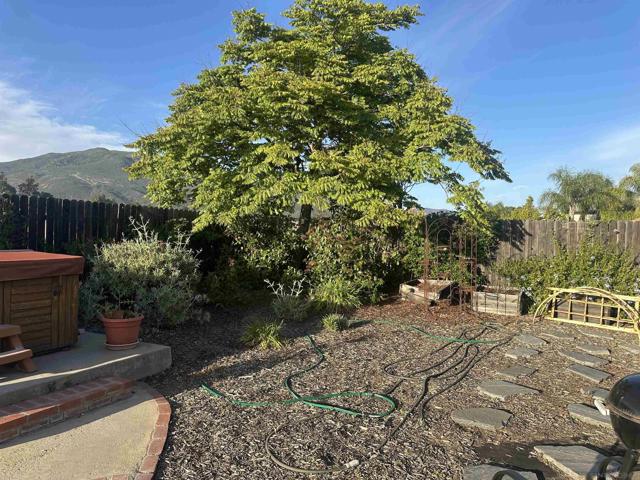 2884 Sage View Dr, Alpine CA: https://media.crmls.org/mediaz/83c9efd8-a91d-472f-8cd4-2bb15c36ef76.jpg