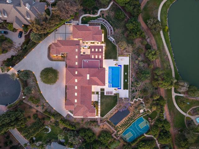 6497 99 Calle Del Alcazar, Rancho Santa Fe CA: https://media.crmls.org/mediaz/83ca25e2-166e-490f-9f82-5f801a651509.jpg