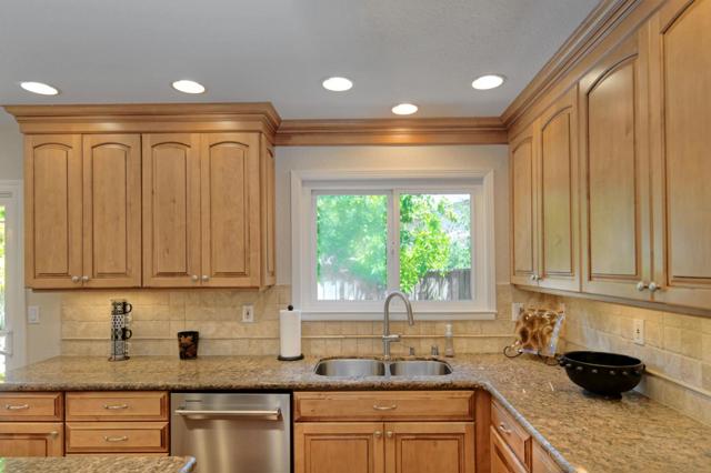 830 Rubis Drive, Sunnyvale CA: https://media.crmls.org/mediaz/83cb28a2-dab8-47fe-a347-e627f71a03a9.jpg