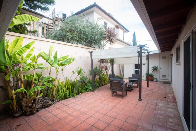 Detail Gallery Image 17 of 17 For 7209 Draper, La Jolla,  CA 92037 - 3 Beds | 3 Baths