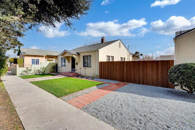 427 Ellis Street, King City CA: https://media.crmls.org/mediaz/83cb3a52-ac5c-43ba-b928-721550bbb8a8.jpg