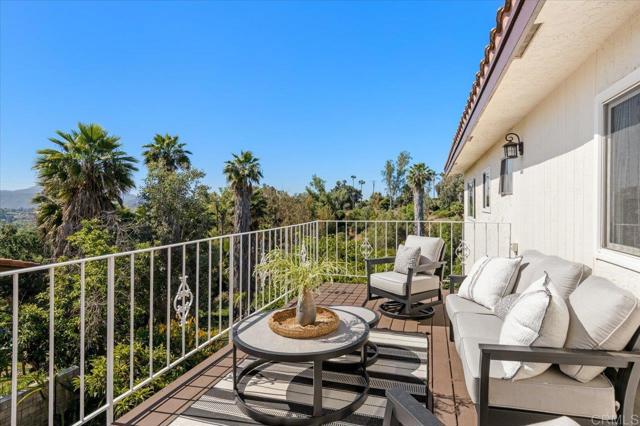Detail Gallery Image 27 of 37 For 215 Cranston Crest, Escondido,  CA 92025 - 3 Beds | 2 Baths