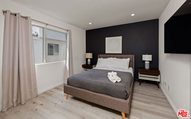 1540 N Bronson Avenue, Los Angeles CA: https://media.crmls.org/mediaz/83ccfefc-1671-4522-aa98-d5cbf4bd2ab1.jpg