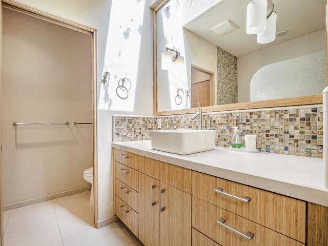 515 2nd Street, Santa Cruz CA: https://media.crmls.org/mediaz/83cd584e-cdd2-482a-b4de-de8e9669eb34.jpg