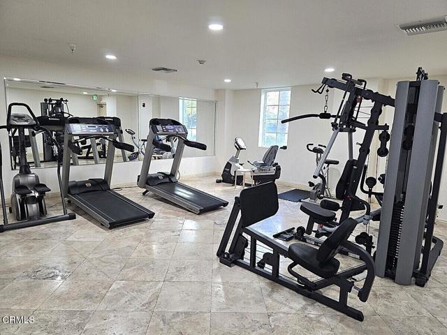 700 S Ardmore Avenue, Los Angeles CA: https://media.crmls.org/mediaz/83cd8921-f80d-4adc-a80c-6487c13d4f13.jpg