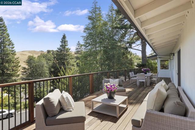 3233 3233 Lucas Circle