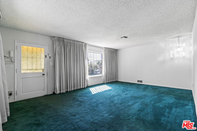 6629 Kraft Avenue photo 7