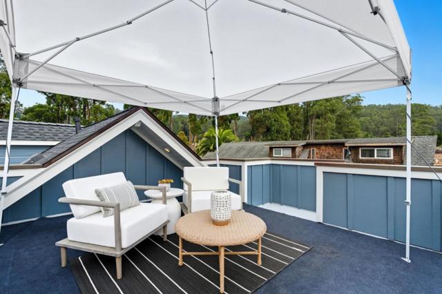 330 Avenue Cabrillo, El Granada CA: https://media.crmls.org/mediaz/83ce81d6-4dba-451e-af24-4357d69d5e9d.jpg