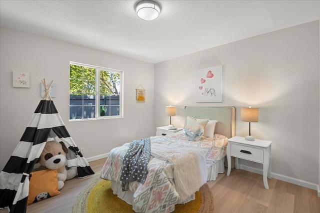 586 Burgoyne Street, Mountain View CA: https://media.crmls.org/mediaz/83cf0b20-3ab2-422d-85a2-ac281795ca81.jpg
