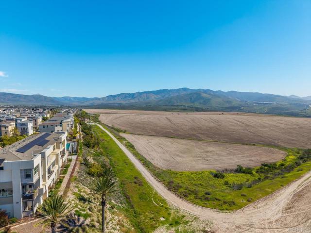 Detail Gallery Image 16 of 61 For 1812 Mint Terrace #UNIT 2,  Chula Vista,  CA 91915 - 4 Beds | 3/1 Baths