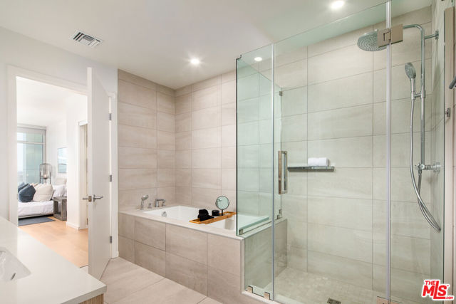 200 W Ocean Boulevard, Long Beach CA: https://media.crmls.org/mediaz/83cf459f-904a-48d4-a179-abd5fbf587fb.jpg