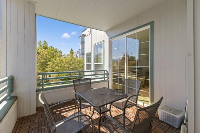 740 Promontory Point, Foster City CA: https://media.crmls.org/mediaz/83cfdc94-6ef9-4aae-9a9e-c1243a24a8d4.jpg