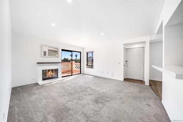 9302 Twin Trails Dr, San Diego CA: https://media.crmls.org/mediaz/83d05ee5-c673-4cbe-a02c-1aa1cad5d284.jpg