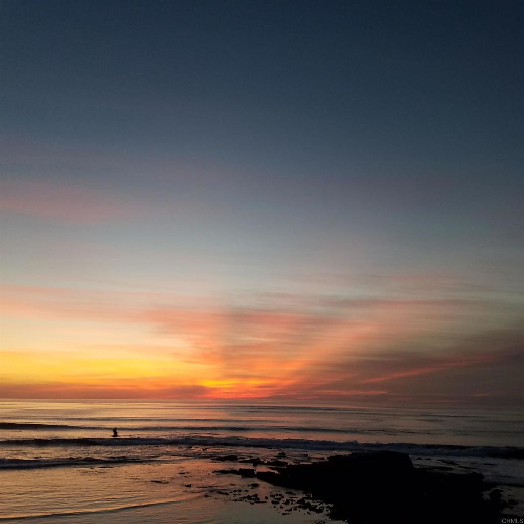 https://media.crmls.org/mediaz/83d0ea0e-2869-449b-a9a3-c1288624497c.jpg?preset=X-Large