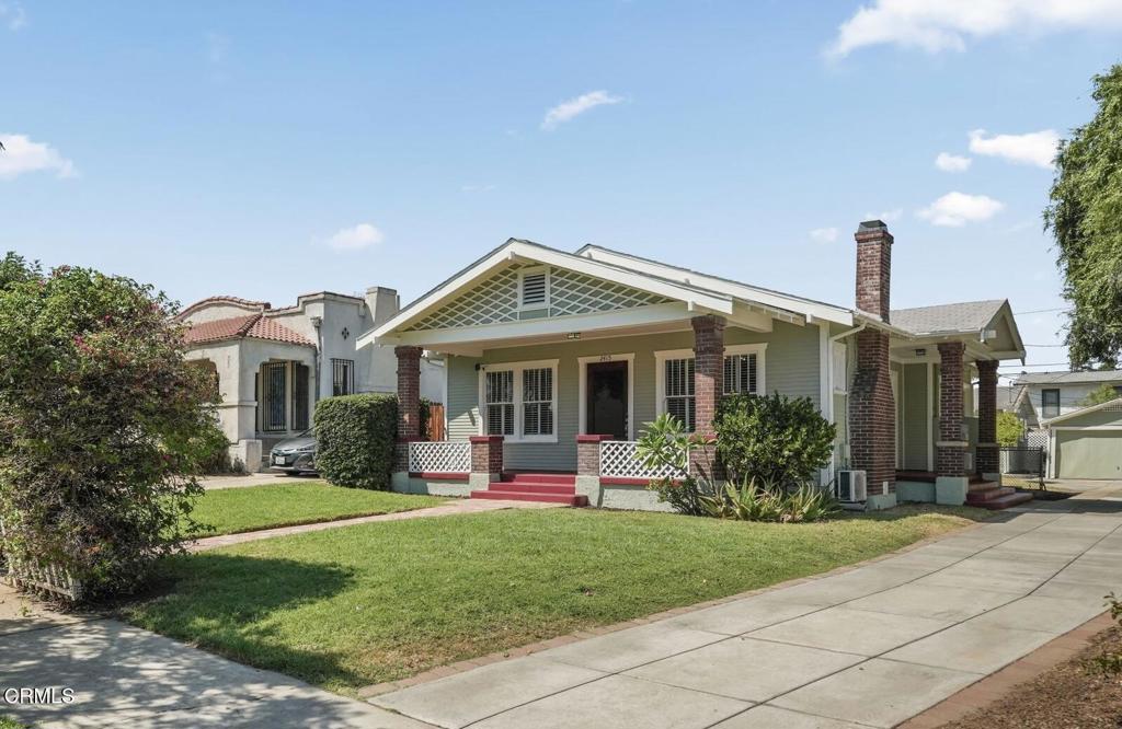 2415 W Grand Avenue