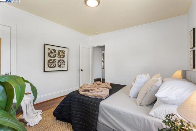 357 Melven Ct, San Leandro CA: https://media.crmls.org/mediaz/83d29605-402a-4901-86d5-bca7ad36f5ab.jpg