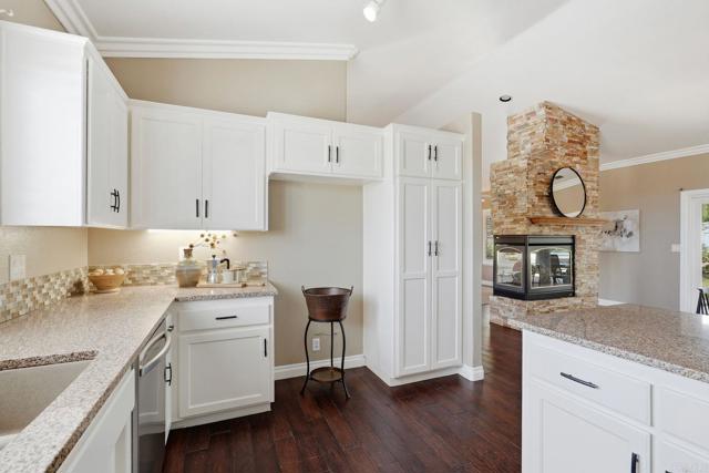 31503 Stardust Lane, Valley Center CA: https://media.crmls.org/mediaz/83d39023-89e5-4401-b04d-c3053d98170a.jpg