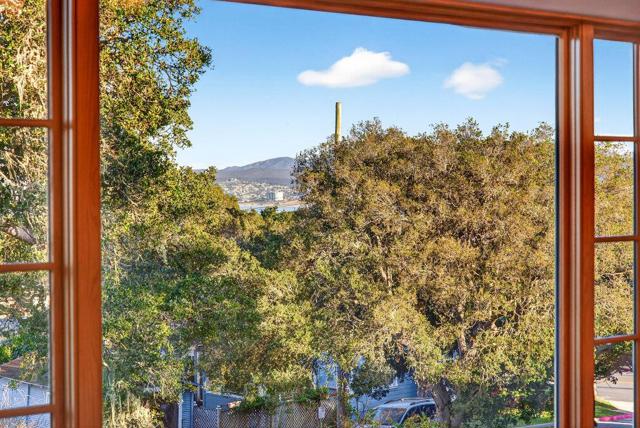 421 Eardley Avenue, Pacific Grove CA: https://media.crmls.org/mediaz/83d3fa66-9a9d-4595-98ec-3e423e296a27.jpg