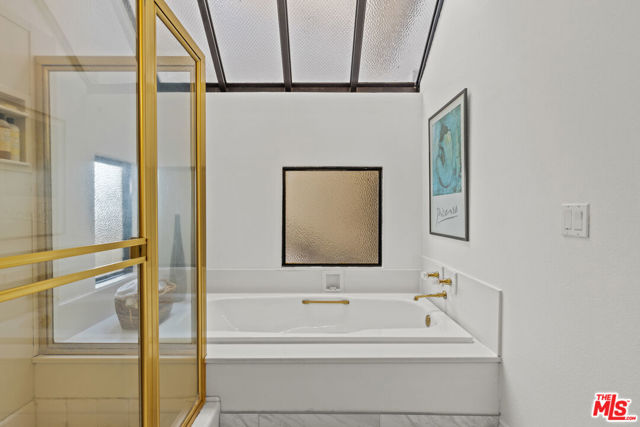 Drew Fenton | 11636 Montana Avenue Los Angeles CA | MLS: 7455561 Drew Fenton | 11636 Montana Avenue Los Angeles CA | MLS: 7455561