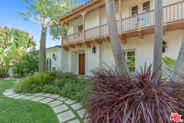 221 S Beverly Glen Boulevard, Los Angeles CA: https://media.crmls.org/mediaz/83d4aa01-10f4-4eb9-98db-16bf35891f10.jpg