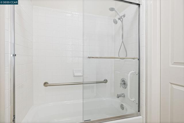 5920 Horsemans Canyon Dr, Walnut Creek CA: https://media.crmls.org/mediaz/83d54f08-d0d2-495e-981e-af44b0404ebf.jpg