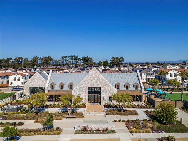 604 Matterhorn Court, Marina CA: https://media.crmls.org/mediaz/83d62e92-b723-4920-8951-6db825c8a6e7.jpg
