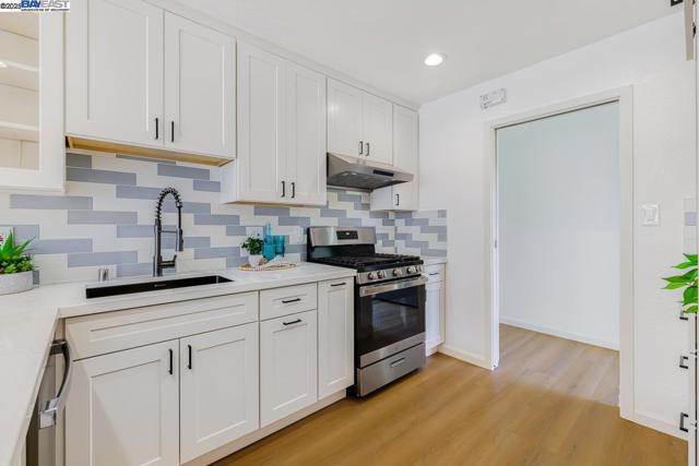 Image 16 of 58 For 1848 Trym St