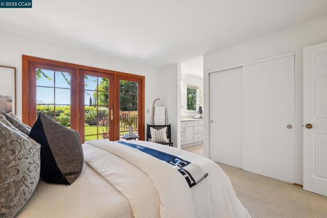 3662 Perada Dr, Walnut Creek CA: https://media.crmls.org/mediaz/83d68f91-4891-425c-a6ff-c43f8e4b8465.jpg