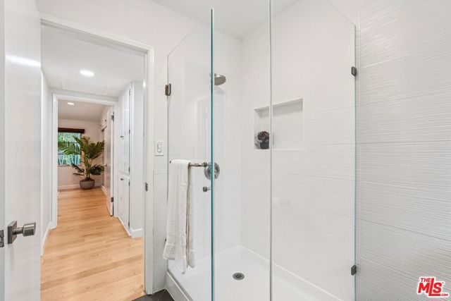 240 Oakhurst Lane, Arcadia CA: https://media.crmls.org/mediaz/83d6ce7f-5e5d-4bb6-b7bd-cad13fcd02a4.jpg