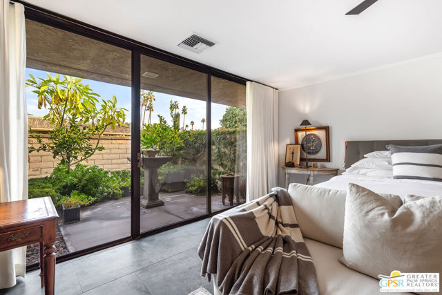46 Princeton Drive, Rancho Mirage CA: https://media.crmls.org/mediaz/83d78b3f-c29d-421e-8b89-770894a0339a.jpg