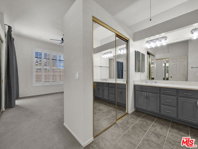 24 Green Brier Circle, Coto de Caza CA: https://media.crmls.org/mediaz/83d7b60d-8981-4e50-9ef4-5b20fc1d76e2.jpg