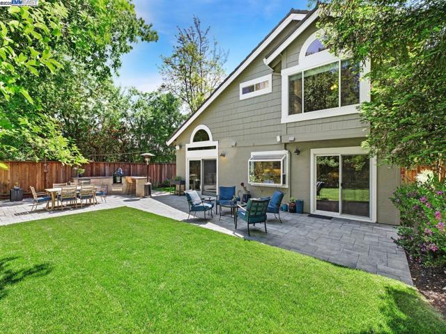 8043 Crossridge Rd, Dublin CA: https://media.crmls.org/mediaz/83d84e77-9179-44fc-9413-cdfcdf84dd4e.jpg
