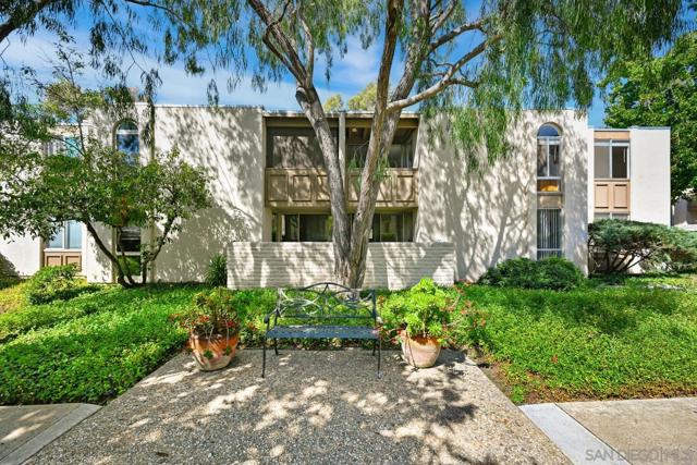 4881 Collwood Blvd, San Diego CA: https://media.crmls.org/mediaz/83d8e791-d57d-4b74-ae80-f955fbf4bc10.jpg