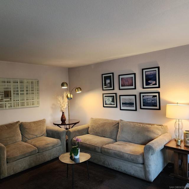 Image 8 of 25 For 4050 Porte De Palmas  26