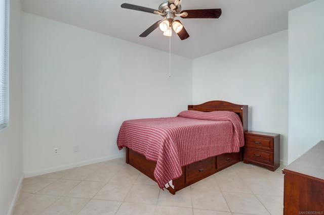 32411 Cassino Court, Temecula CA: https://media.crmls.org/mediaz/83da759c-9d9b-43d4-8c05-ac873e4564cc.jpg
