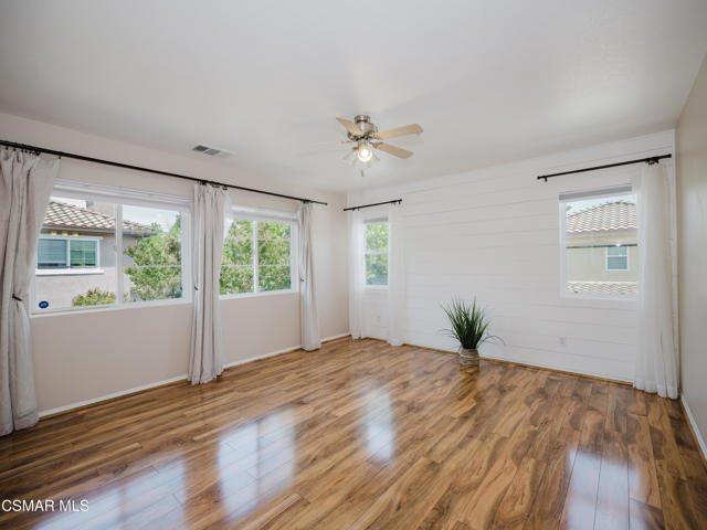 1368 Ashton Park Lane, Newbury Park CA: https://media.crmls.org/mediaz/83dabaae-a112-46b2-9464-b5d2e2588dea.jpg