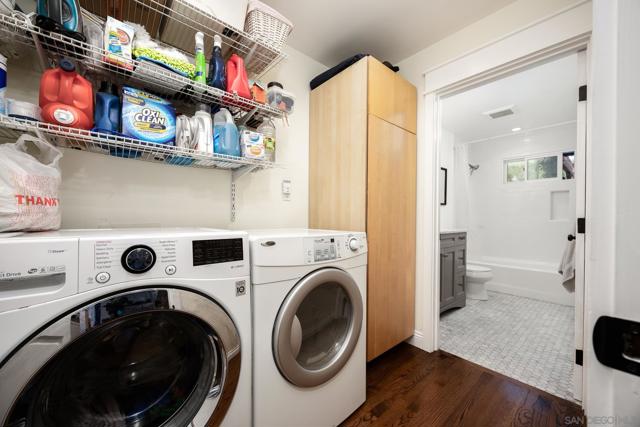 405 Langley St, San Diego CA: https://media.crmls.org/mediaz/83daf67e-e420-4f2e-a09b-f11fca7de764.jpg