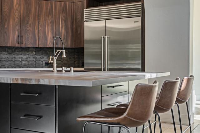 Detail Gallery Image 16 of 41 For 18596 Corte Fresco, Rancho Santa Fe,  CA 92091 - 4 Beds | 5/1 Baths