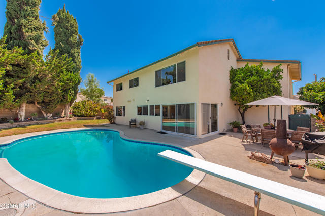 1589 N Alva Circle, Simi Valley CA: https://media.crmls.org/mediaz/83dd23ad-f469-4d60-961c-5da417d4a4a5.jpg