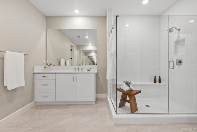 Image 25 of 47 For 922 Lindbergh Drive