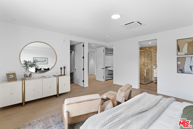 1618 Hilts Avenue, Los Angeles CA: https://media.crmls.org/mediaz/83dde376-6ff6-4e2d-a520-8f38e7a05429.jpg