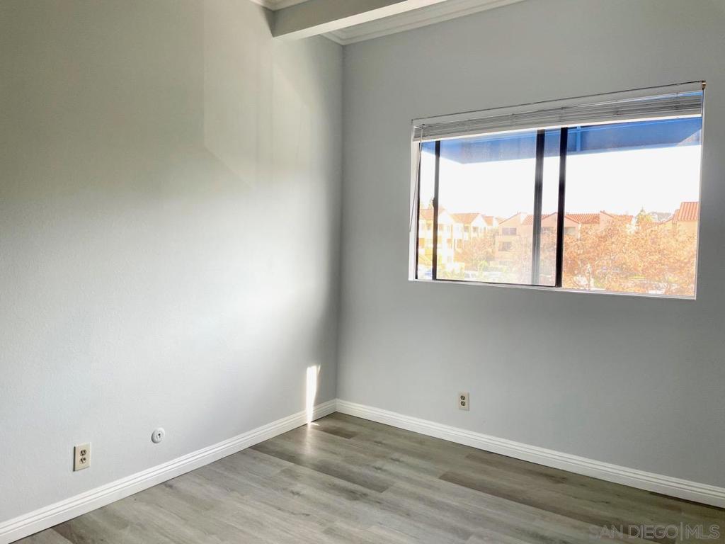 8310 Regents Rd - photo 13