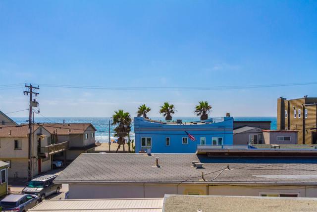 728 Jamaica Ct, San Diego CA: https://media.crmls.org/mediaz/83dee432-3f44-4940-be0d-4078075ed2e7.jpg
