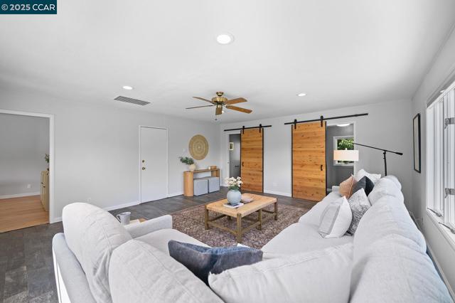 196 Miramonte Rd, Walnut Creek CA: https://media.crmls.org/mediaz/83df416d-f726-42ad-bc47-8ebf995371fb.jpg