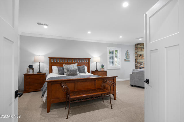 28329 Foothill Drive, Agoura Hills CA: https://media.crmls.org/mediaz/83dfdbc4-3980-4428-a72d-64c04c4e9f80.jpg