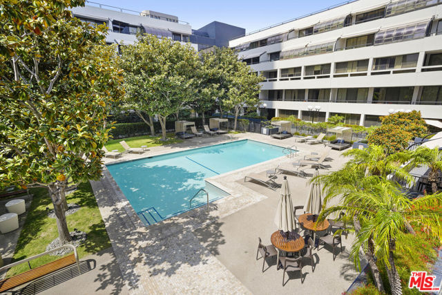 880 W 1st Street, Los Angeles CA: https://media.crmls.org/mediaz/83e049a0-c4ce-499a-8195-d1e347581d75.jpg