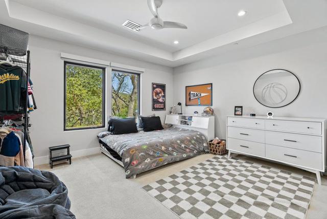 18290 Cochrane Road, Morgan Hill CA: https://media.crmls.org/mediaz/83e0b241-f888-4b02-8dc2-bd0a568bf130.jpg