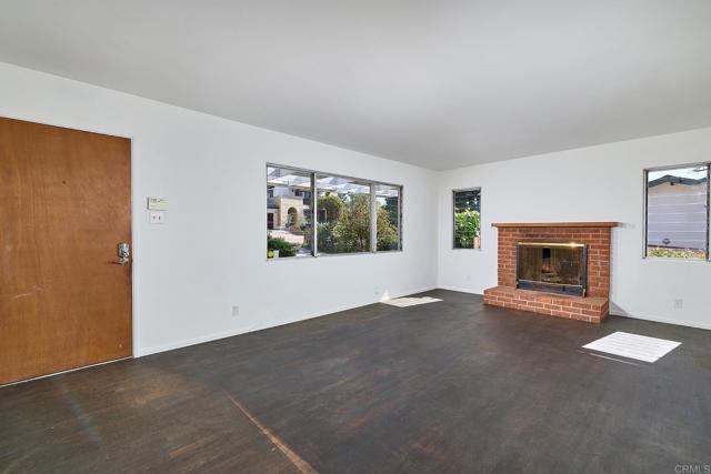 Detail Gallery Image 3 of 57 For 920 Stratford Dr, Encinitas,  CA 92024 - 2 Beds | 1 Baths